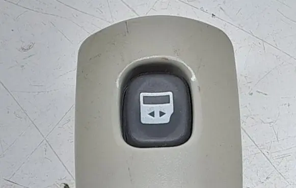 Lancia Voyager Electric sliding door switch P1ES32BD1AB