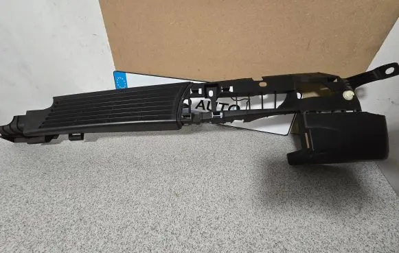 BMW 5 E60 E61 Other trunk/boot trim element 51477050355