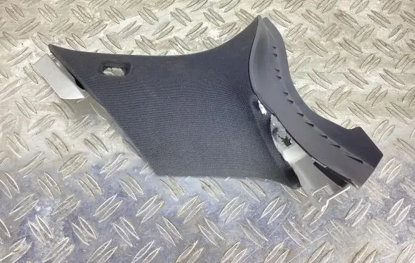 Mercedes-Benz GLC X253 C253 (C) pillar trim A2536903100