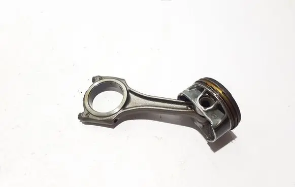 Audi Q7 4M Piston with connecting rod 06M107065AB