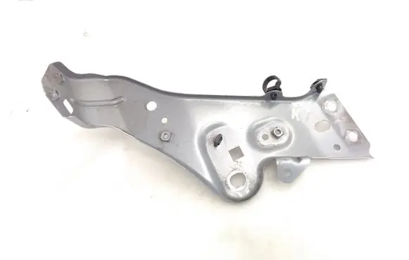 Mazda CX-30 Fender mounting bracket