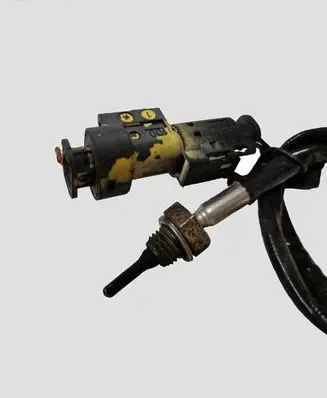 BMW 3 E90 E91 Exhaust gas temperature sensor 7804177