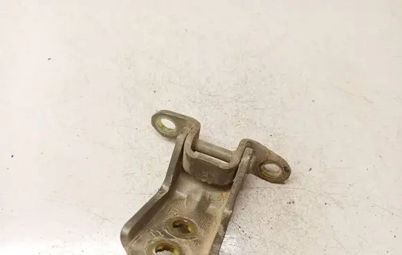 Nissan Primera Rear door lower hinge 