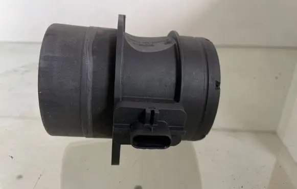 Volkswagen Touran II Mass air flow meter 03L906461A 0281002956