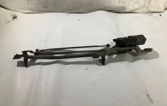 Ford Focus Front wiper linkage and motor BP4K67340 4M5117508AA 0390241731