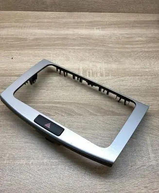 Volkswagen PASSAT B6 Dashboard trim 3AA858069H
