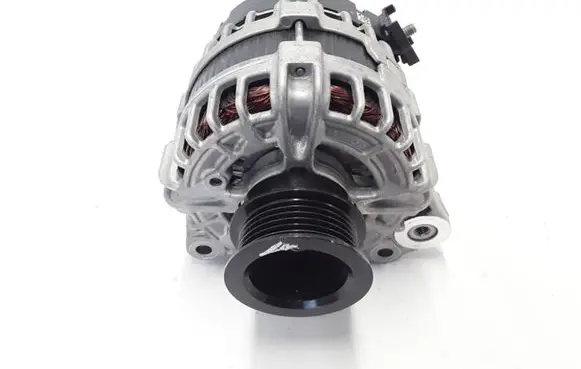 Volvo XC90 Generator/alternator 30659580