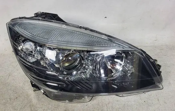 Mercedes-Benz CLC CL203 Headlight/headlamp A2039060800