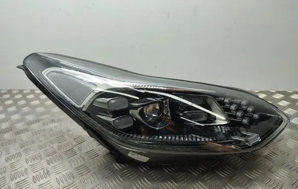KIA Sportage Headlight/headlamp 92102F1510