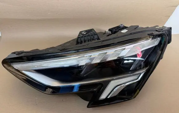 Audi A3 8Y Headlight/headlamp 8y0941033