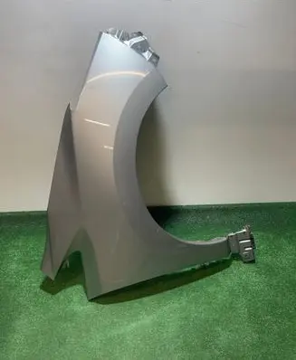 Nissan Leaf II (ZE1) Fender 631015SA0A