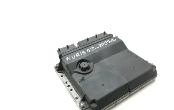 Toyota Auris 150 Engine control unit/module 8966102D91