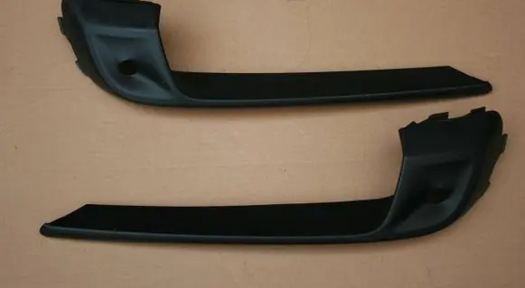 Porsche Cayenne (9Y0 9Y3) Front bumper splitter molding 9Y0807823