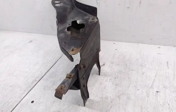 Mercedes-Benz CLS C219 Headlight/headlamp mounting bracket