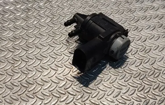 Volkswagen Caddy Turbo solenoid valve 1K0906283A