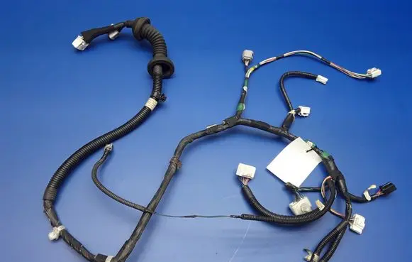 Lexus IS 220D-250-350 Front door wiring loom 8215153190 8215153190D1