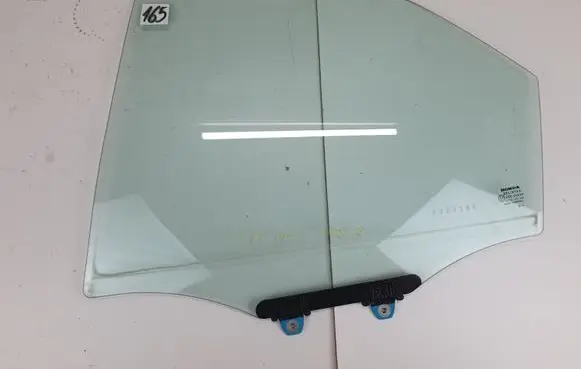 Honda Civic Rear door window glass 43R00048