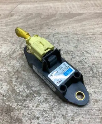 Honda Accord Airbag deployment crash/impact sensor 77970SEFC811M1 G0YQ6XLPS WITHPLUG