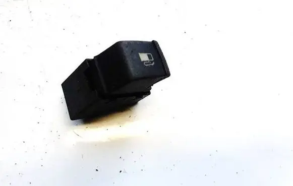 Volkswagen PASSAT B5.5 Fuel tank opening switch 1j0959833a