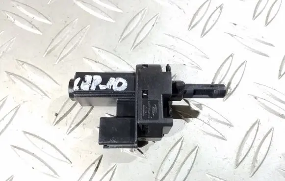 Clutch pedal sensor