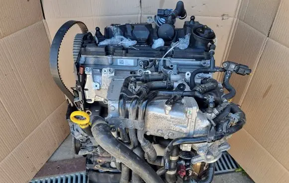 Volkswagen Golf VII Engine DGT 04L103308C 04L103292F