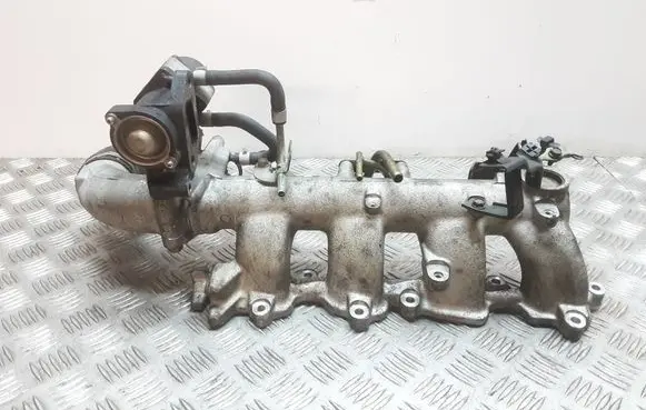 Nissan X-Trail T30 Intake manifold NL0789