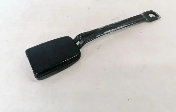 Audi A6 S6 C4 4A Front seatbelt buckle 4A0857755E