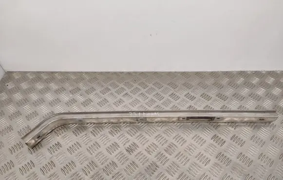 Volkswagen Caddy Sliding door middle roller runner 2K0843871