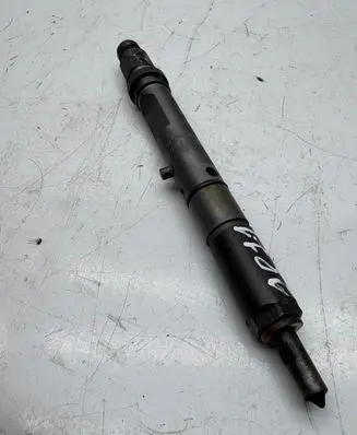 Audi A6 S6 C5 4B Fuel injector 059130201F 043213379
