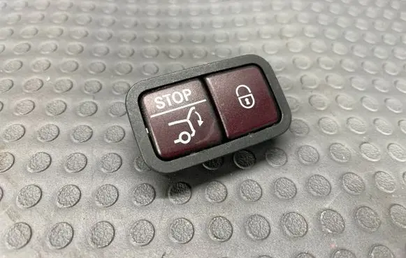 Mercedes-Benz GLC AMG Tailgate/boot open switch button 2128210551