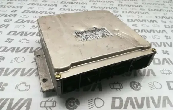 Mercedes-Benz C W202 Engine control unit/module A0265451032 0261206305