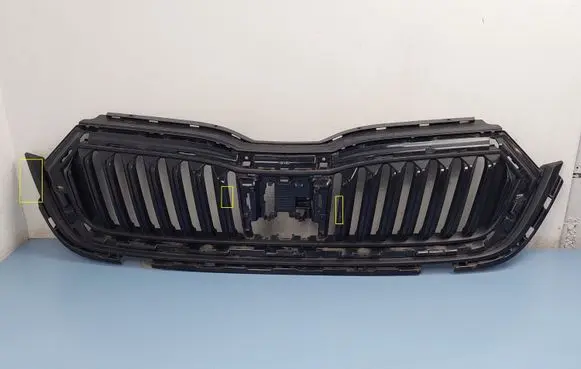 Skoda Scala Front bumper upper radiator grill 5E853653