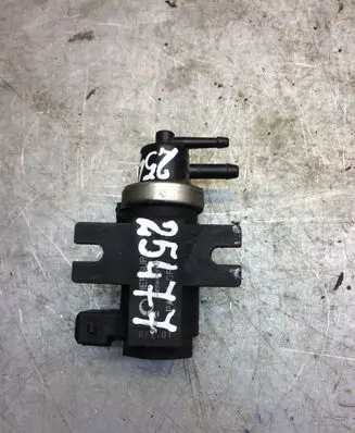 Volkswagen Bora Vacuum valve 1H0906627