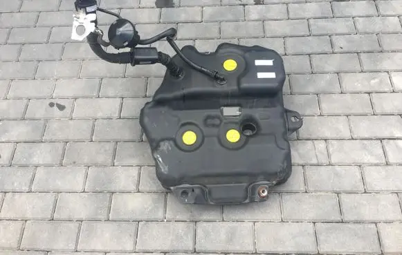 Mercedes-Benz C W205 Adblue pump F01C250142