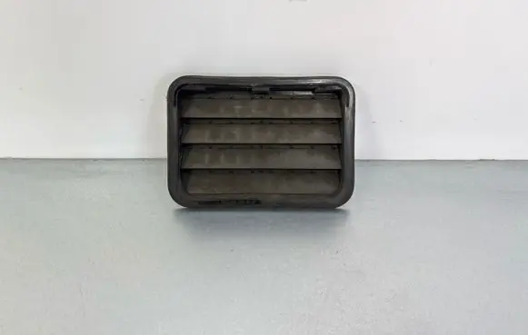 Mercedes-Benz S W222 Quarter panel pressure vent A2228300142