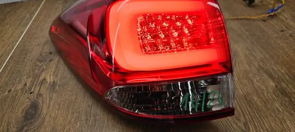 KIA Carens III Rear/tail lights 92401-A4110
