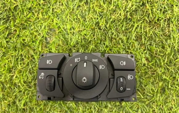 BMW 5 E60 E61 Light switch 6953739 33290203