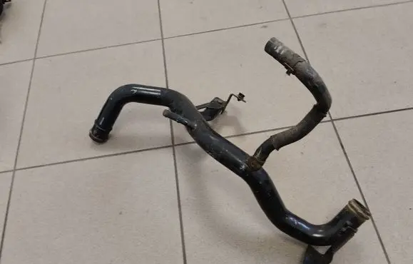Volkswagen Golf IV Engine coolant pipe/hose 8E0971845AH