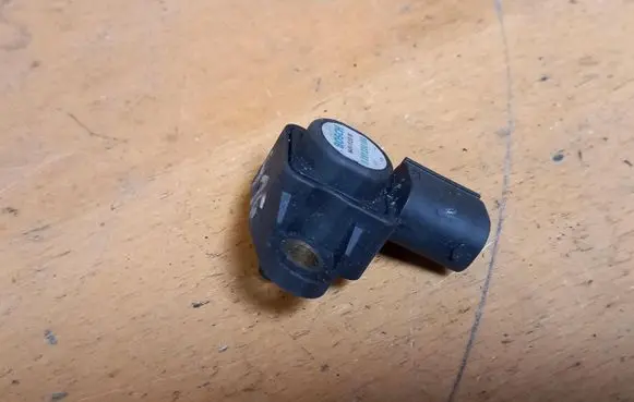 Volkswagen Crafter Air pressure sensor 0261230189