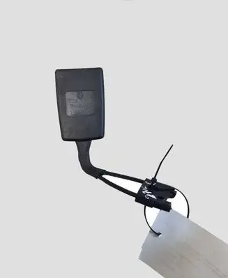 Volkswagen Golf Plus Rear seatbelt buckle 5M0857740B 33054312