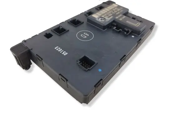 Mercedes-Benz C W203 Door control unit/module 2038201585
