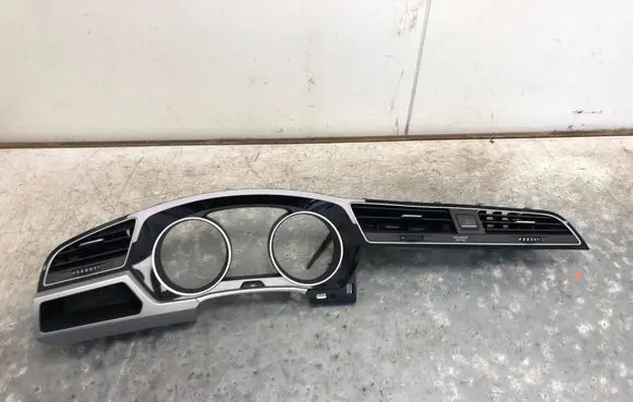 Volkswagen Touran III Dashboard trim 5TB819110 5TB819703