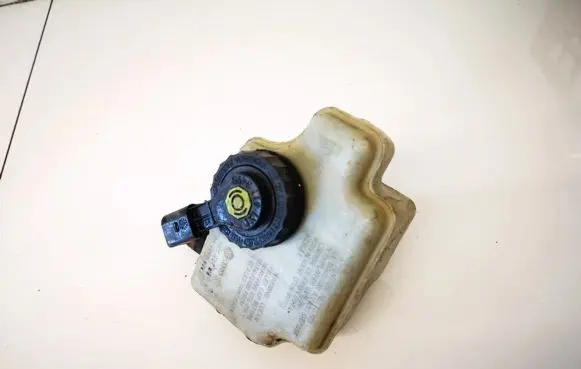 Volkswagen Caddy Brake fluid reservoir 1K1611301C
