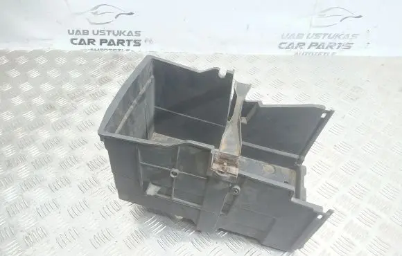 Ford Focus Battery box tray 4M5110723BC