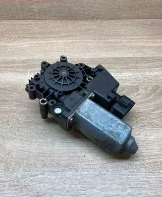 Audi A6 S6 C5 4B Rear door window regulator motor 119024114 05071941