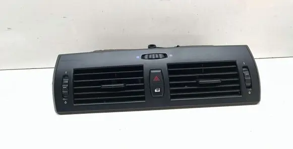 BMW X3 E83 Dash center air vent grill 3400074