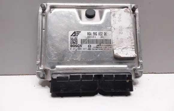 Volkswagen Sharan Engine control unit/module 06A906032QK 0261208687