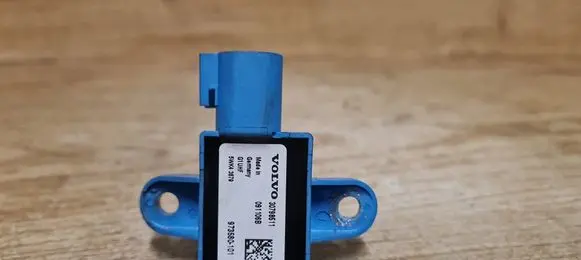 Volvo C30 Airbag deployment crash/impact sensor 30798511
