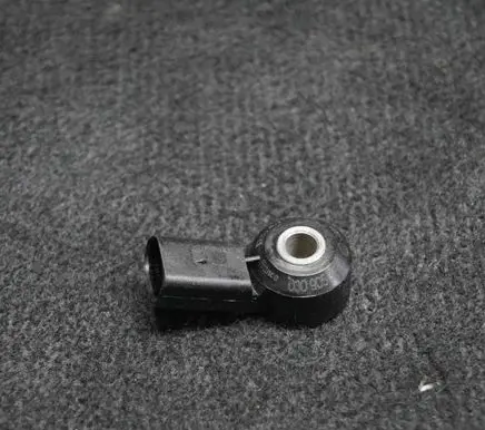 Volkswagen PASSAT B7 Crankshaft position sensor 030905377C