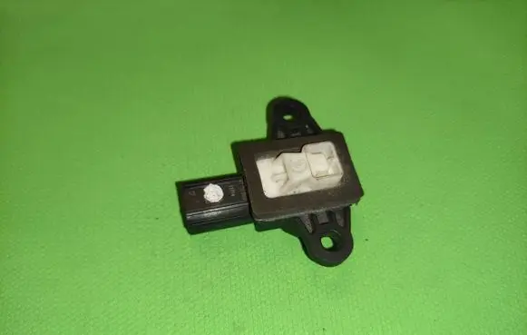 Ford B-MAX Airbag deployment crash/impact sensor DG1314C676AA 99075C100 71096190